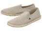 Ein Paar beige Canvas-Espadrilles mit Seildetails an der Sohle.