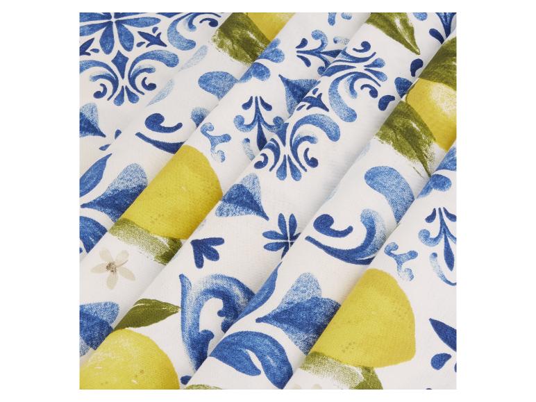 Stoffe mit Zitronen und blau-weißen Mustern.