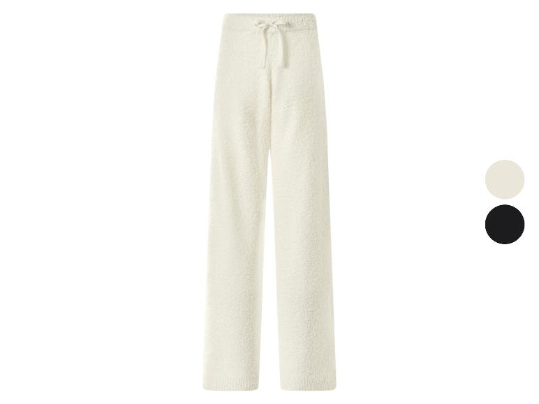 Cremefarbene, flauschige Jogginghose mit Kordelzug in der Taille, auch in Schwarz erhältlich.