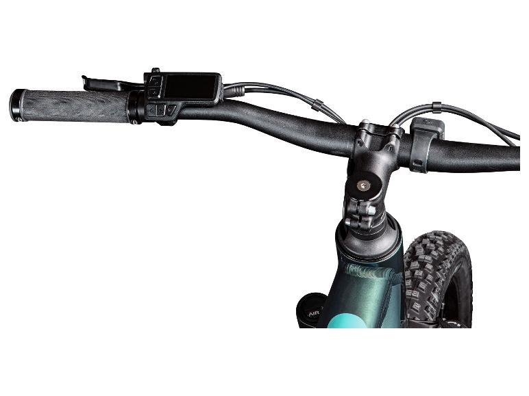 E-Bike-Lenker mit Digitalanzeige und Profilreifen.