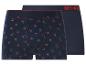 Zwei Herren-Boxershorts, eine marineblau mit Kirschmuster, die andere einfarbig marineblau mit 'MY <3' am Bund.
