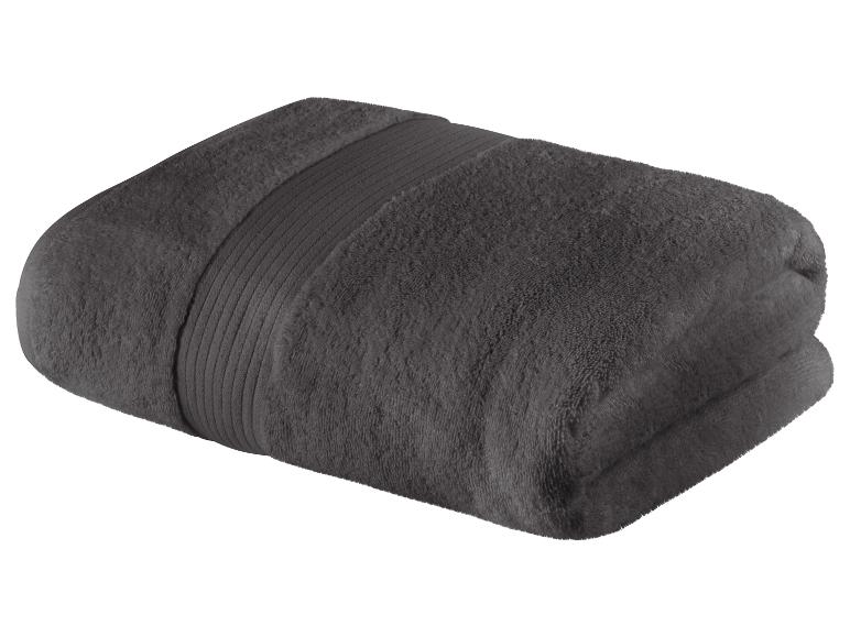 Dunkelgraues, weiches Badetuch.