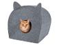 Graues Filz-Katzenhaus mit einer orangefarbenen Katze darin.