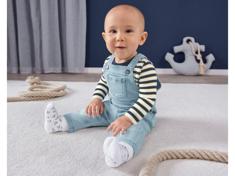 Gehe zu Vollbildansicht: lupilu® Baby Latzhose mit verstellbaren Trägern, mit Bio-Baumwolle - Bild 3