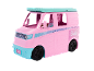 Rosa und hellblauer Spielzeug-Camper für Puppen mit Logo auf der Seite.