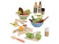 Holzspielzeug-Salatset mit Schüsseln, Gemüse, Reibe, Schäler und Gewürzflaschen.