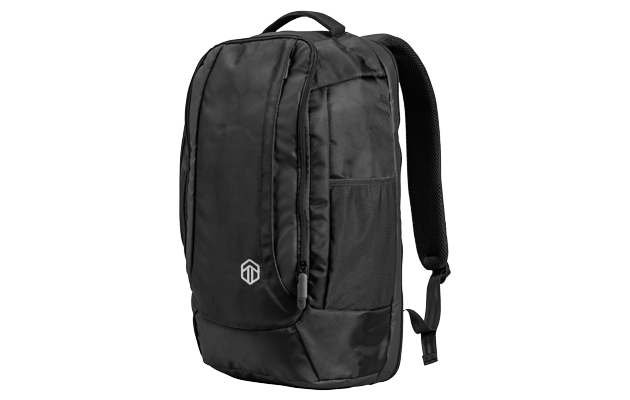 Blick in das geräumige Hauptfach des Rucksacks, das verschiedene Reißverschlusstaschen zur Organisation zeigt