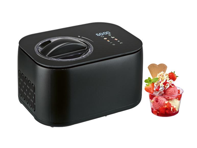 Schwarze Eismaschine mit Digitalanzeige und einem Erdbeereisbecher.