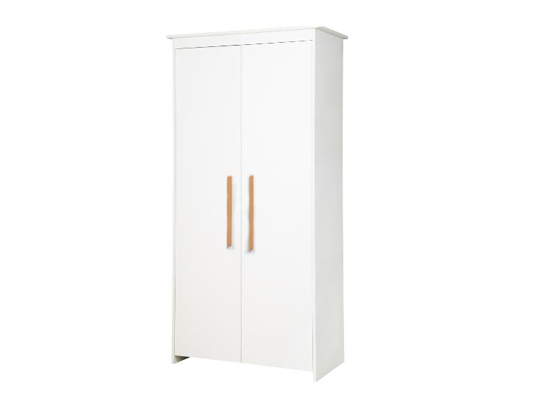 Weißer Schrank mit zwei Türen und vertikalen Holzgriffen