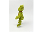 Grünes Plüsch-Grinch-Spielzeug mit rotem Schal auf weißem Hintergrund.