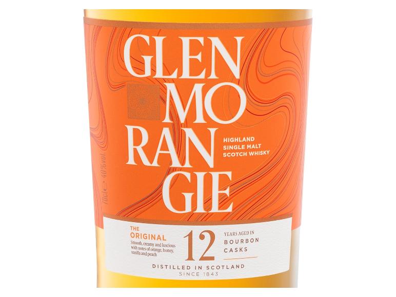 Eine Flasche 12 Jahre alter Single Malt Scotch Whisky mit Noten von Orange, Honig, Vanille und Pfirsich.