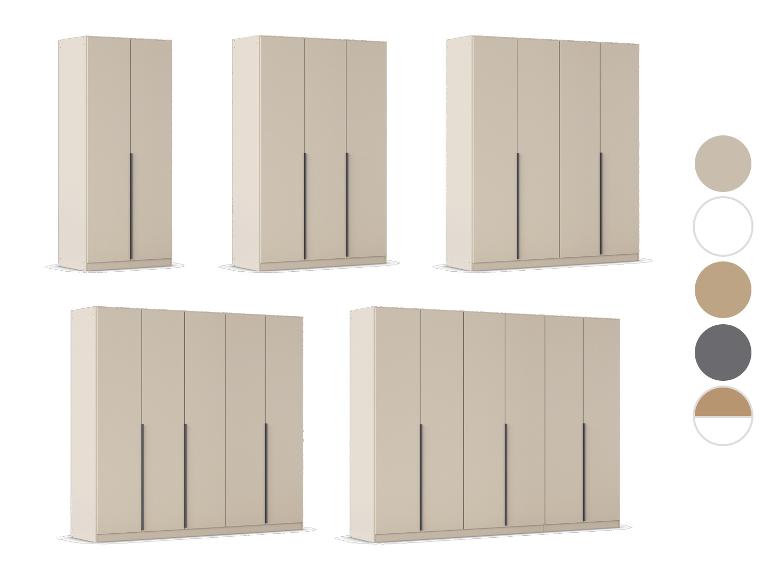 Modulare Kleiderschränke in verschiedenen Größen und Konfigurationen, mit Farbpalettenoptionen.