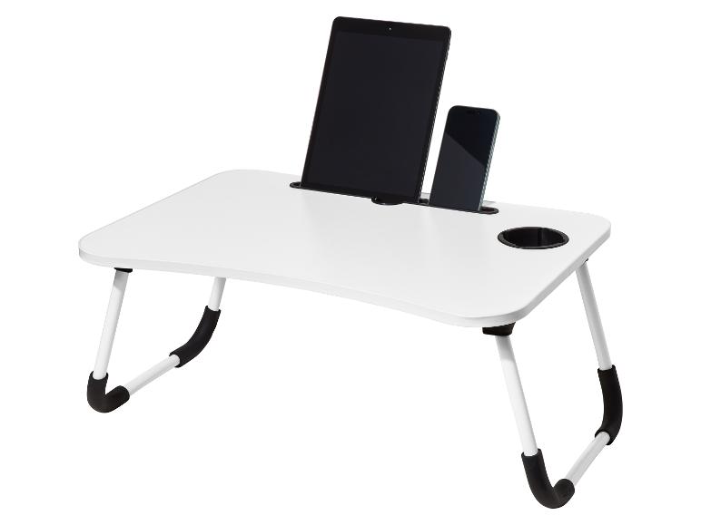 Weißer Betttisch mit Tablet und Smartphone, inklusive Getränkehalter.