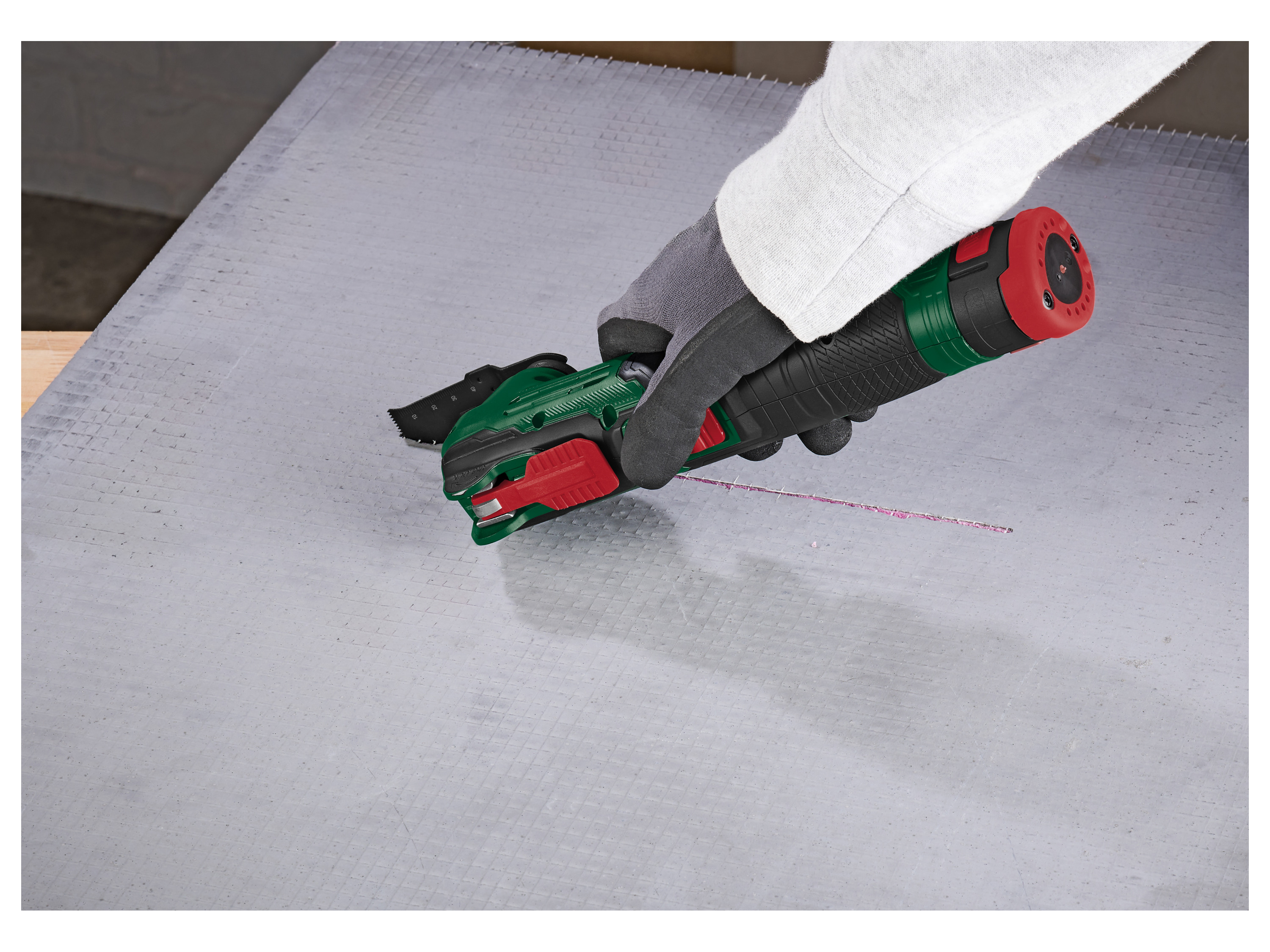 Thumbnail - PARKSIDE® 12 V Akku-Multifunktionswerkzeug-Starterset »PAMFWS 12 A1«, mit Akku und Ladegerät