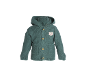Grüne gestrickte Baby-Strickjacke mit Kapuze, Holzknöpfen und einem weißen Bären-Patch.