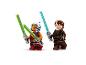 Zwei LEGO Star Wars Minifiguren, Ahsoka Tano und Anakin Skywalker, mit Lichtschwertern.