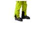 Neonfarbene Skihose und Skischuhe.