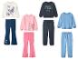 Vier Sets Kinder-Sweatshirts und -Hosen, darunter Schmetterlings- und Blumenmotive sowie der Text „READY STEADY GO!“.