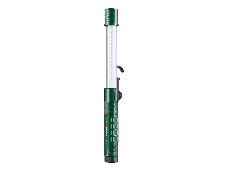 Grüne LED-Arbeitsleuchte mit Haken und Magnetfuß.