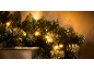 Weihnachtsgirlande mit warmweißen LEDs und Kunstschnee