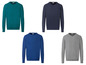 Vier verschiedene Pullover: Türkis, Blau, Dunkelblau und Grau.