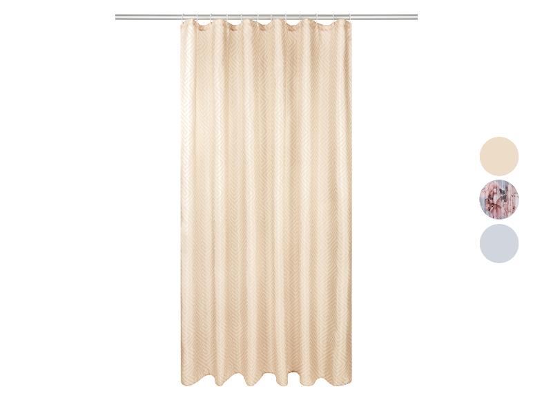 Beige Duschvorhang mit geometrischem Muster.