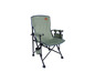 Ein grüner Tambu Campingstuhl mit Armlehnen und Getränkehalter.