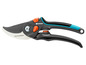 Gardena Gartenschere mit blauen und orangen Griffen.