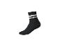 Schwarze Socke mit zwei weißen Streifen oben.