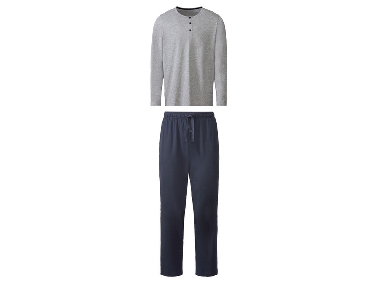 Ein graues Langarmshirt und eine dunkelblaue Jogginghose.