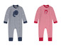 Zwei gestreifte Baby-Strampler mit Elefant und Bär.