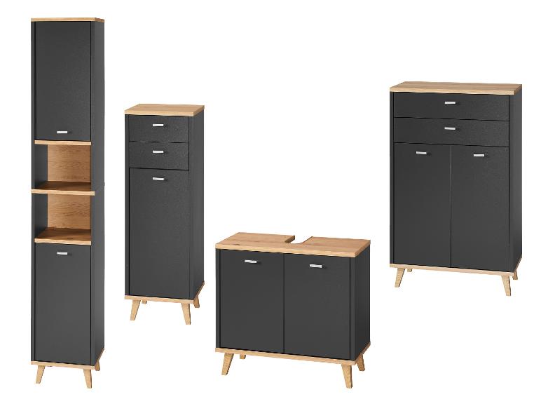 Graue Badezimmermöbel mit Holzplatten und -beinen, darunter ein Hochschrank, eine Kommode und ein Waschbeckenunterschrank.