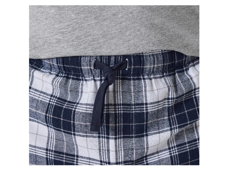 Blau-weiße karierte Pyjamahose mit Gummizug und Kordel.