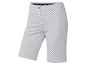 Weiße Shorts mit geometrischem Muster von Crivit.
