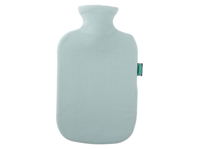 Eine blaue, flauschige Wärmflasche der Marke Sensoplast.