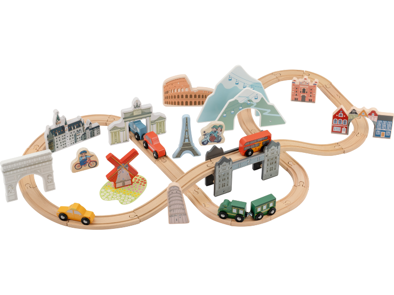 Holzspielzeugeisenbahn mit Autos, Zug und weltberühmten Gebäuden.