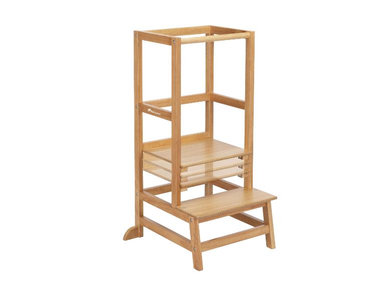 Hölzerner Kinder-Küchenlernturm mit verstellbarer Höhe und Sicherheitsgeländer.