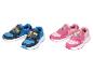 Kinder-Sneaker, blau mit Feuerwehrmann-Motiv und rosa mit fliegendem Hund-Motiv.