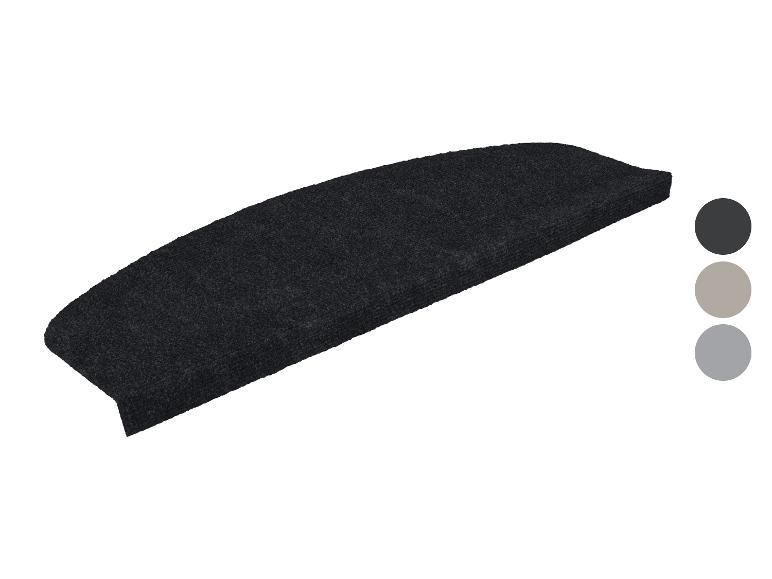 Dunkelgraue Treppenstufe mit Farbmustern