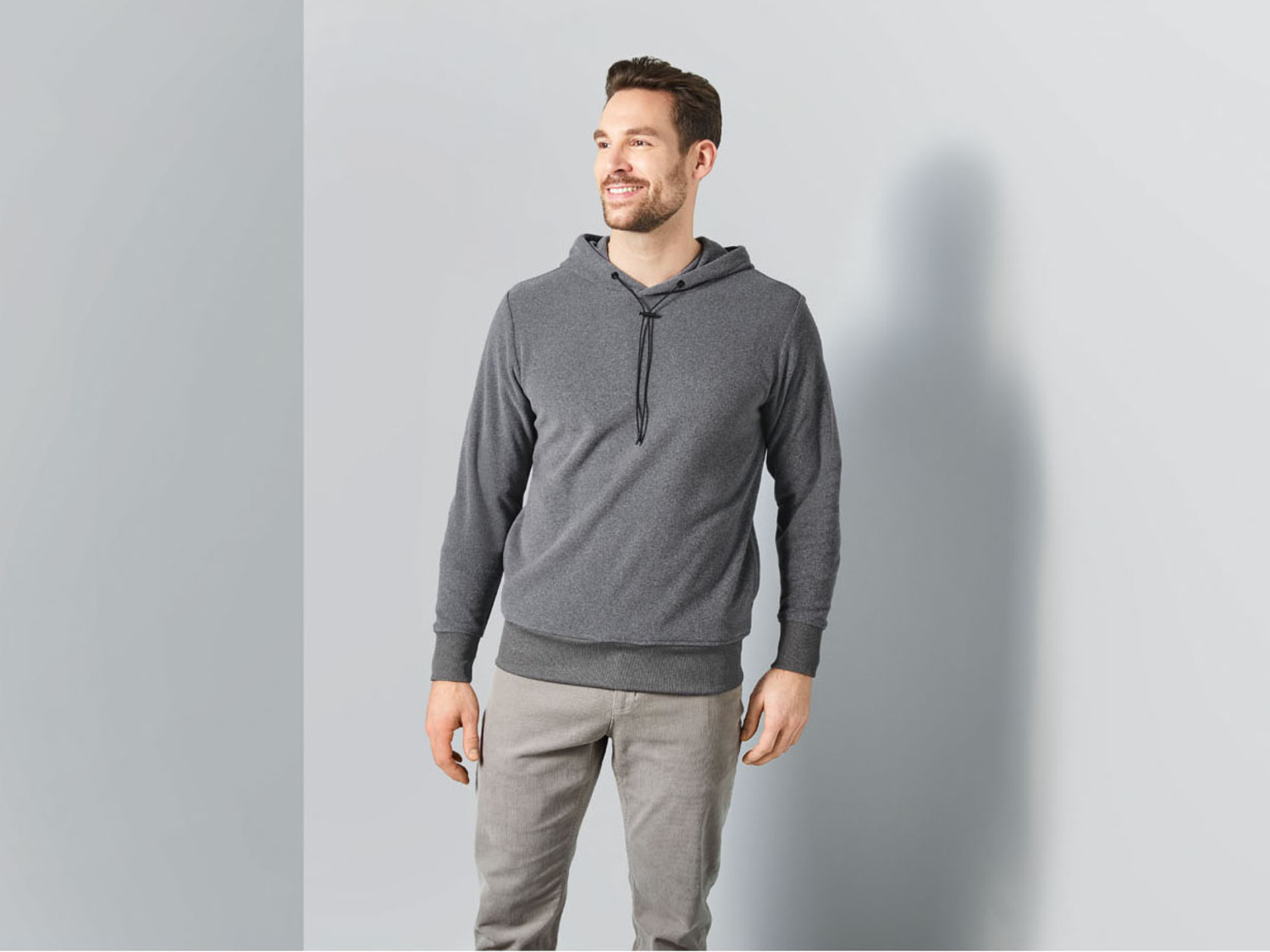 IDOMIK Hunde-Kapuzenpullover Mit Leinenloch – Warmer Fleece-Pulli, Weich & Dehnbar