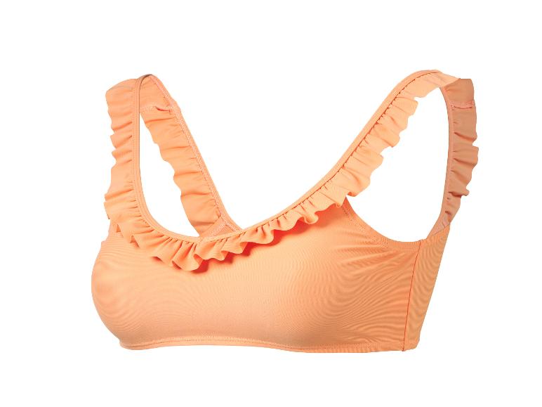 Orangefarbenes Bikini-Oberteil mit Rüschen, auf weißem Hintergrund.