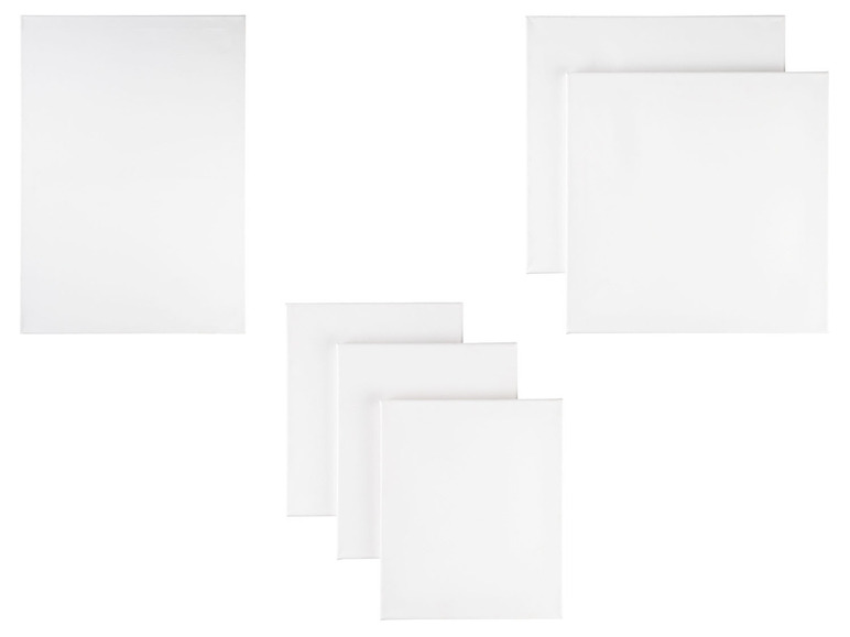 Ein Set mit vier leeren Leinwänden, bereit zum Malen.