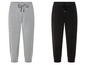 Zwei Paar Jogginghosen, eine graue und eine schwarze.