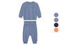 Blauer Baby-Jogginganzug mit Sweatshirt.