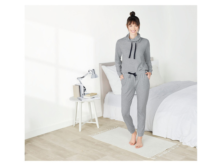 Gehe zu Vollbildansicht: esmara&reg; Damen Hausanzug, 2-teilig, mit B&uuml;ndchen - Bild 4