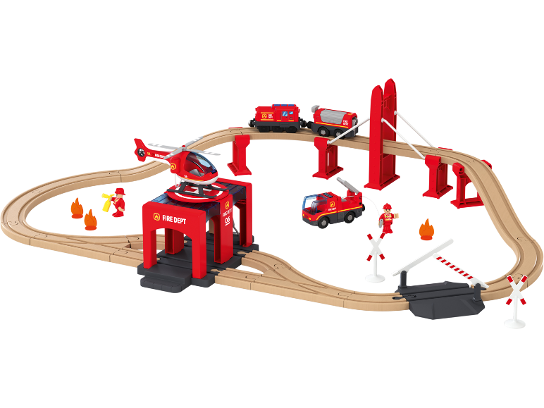 Feuerwehr-Holzeisenbahn-Set mit Brücke, Helikopter, Feuerwehrauto und Feuerwehrleuten.