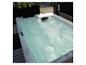 HOME DELUXE Outdoor-Whirlpool Nimbus Deluxe mit sprudelndem Wasser.