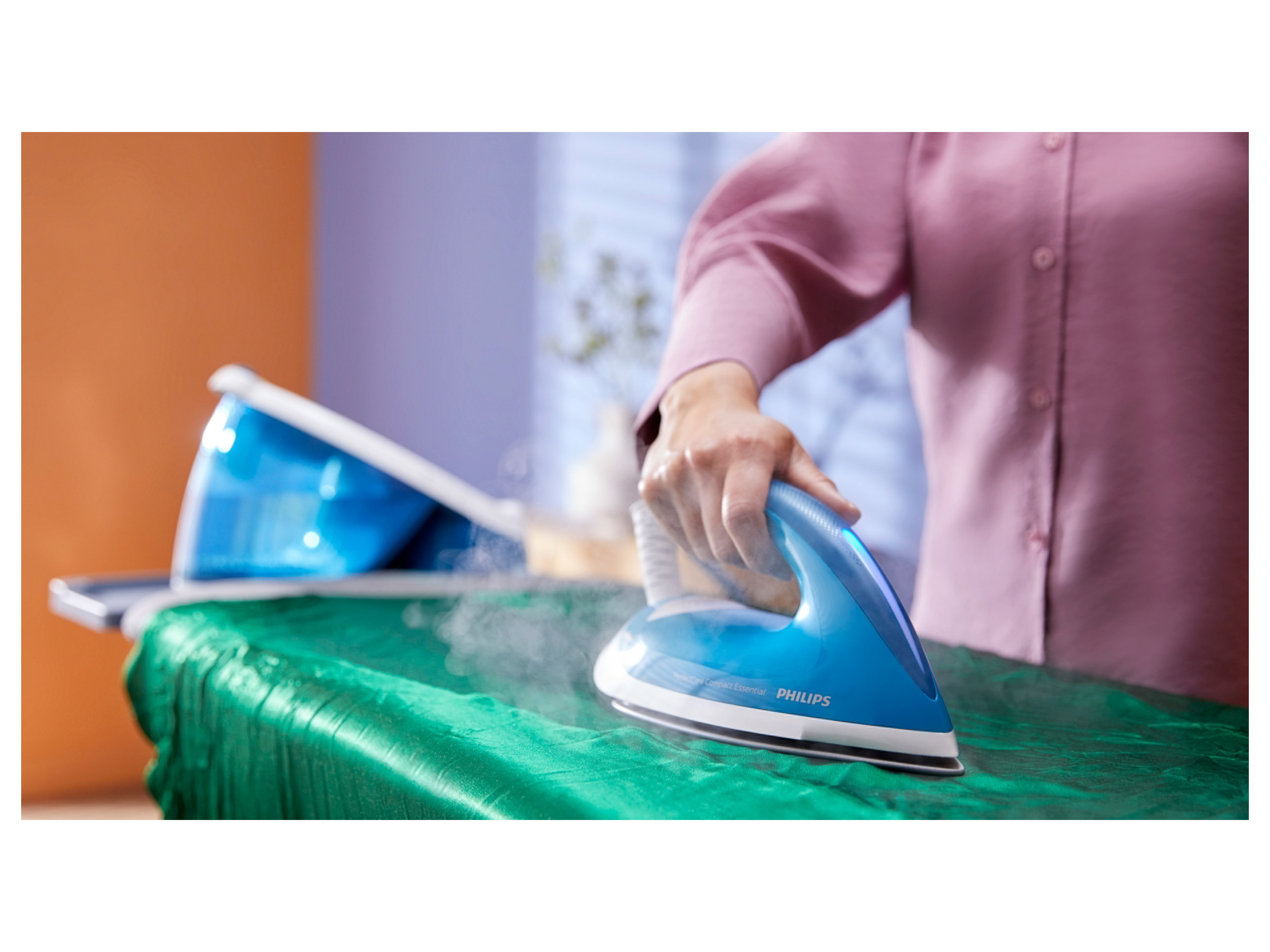 Thumbnail - PHILIPS Dampfbügelstation »PerfectCare Compact Essential GC6840/20«""