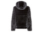 Schwarze Damenjacke mit Kapuze aus Kunstpelz.