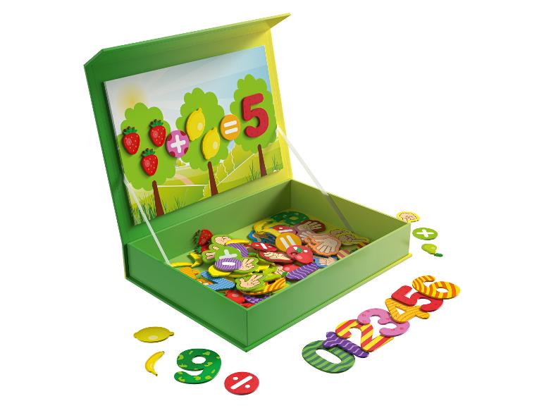 Holzkiste mit magnetischen Früchten, Zahlen und mathematischen Symbolen für Kinder.